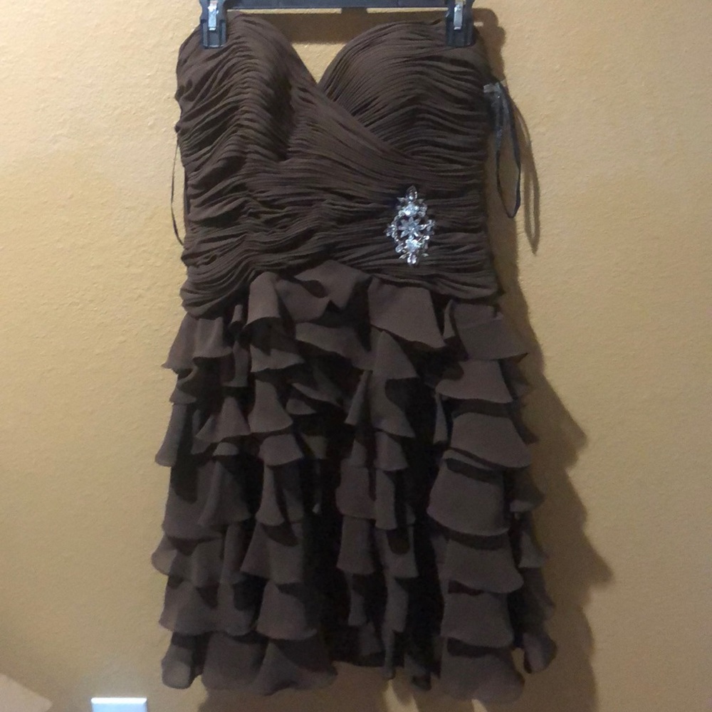 Brown ruffles New Neblon dress..